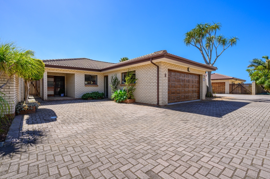 3 Bedroom Property for Sale in Summerstrand Eastern Cape